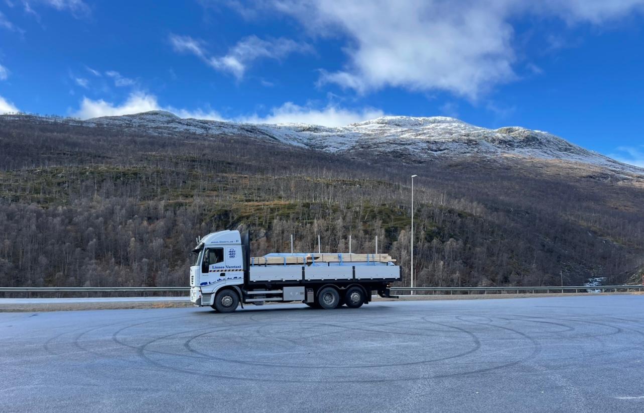 Linnes Varetaxi Transport, Østre Toten - 10