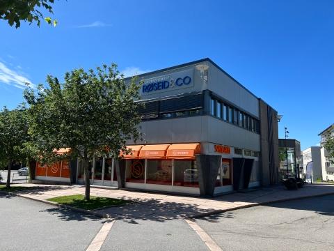 ADVOKATFIRMAET RØSEID, TØNSBERG & KARLSTAD Advokat, Nes - 1