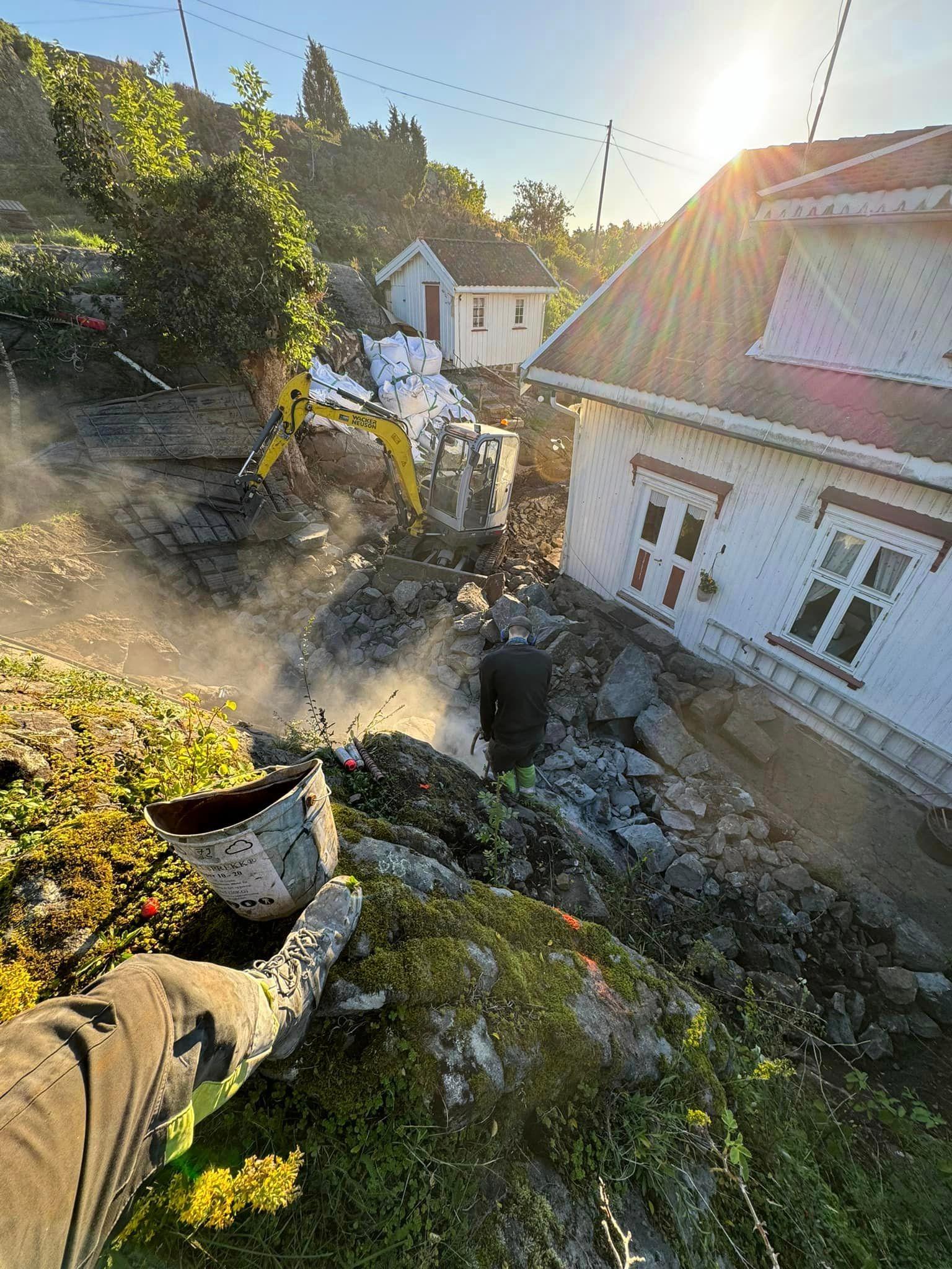 MASKINENTREPRENØR FJELLHEIM & SØNN AS Sprengning, Sprengningsutstyr, Tvedestrand - 2