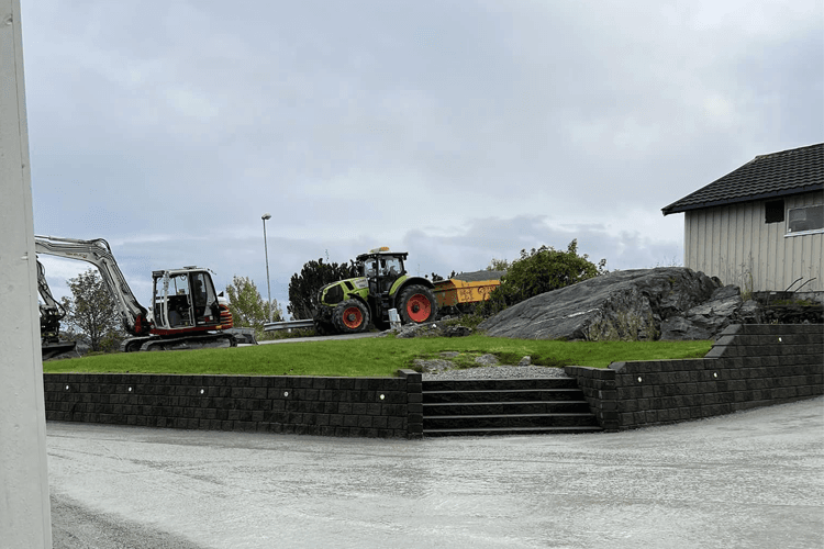 OFSTAD MASKIN AS Sprengning, Sprengningsutstyr, Nærøysund - 1