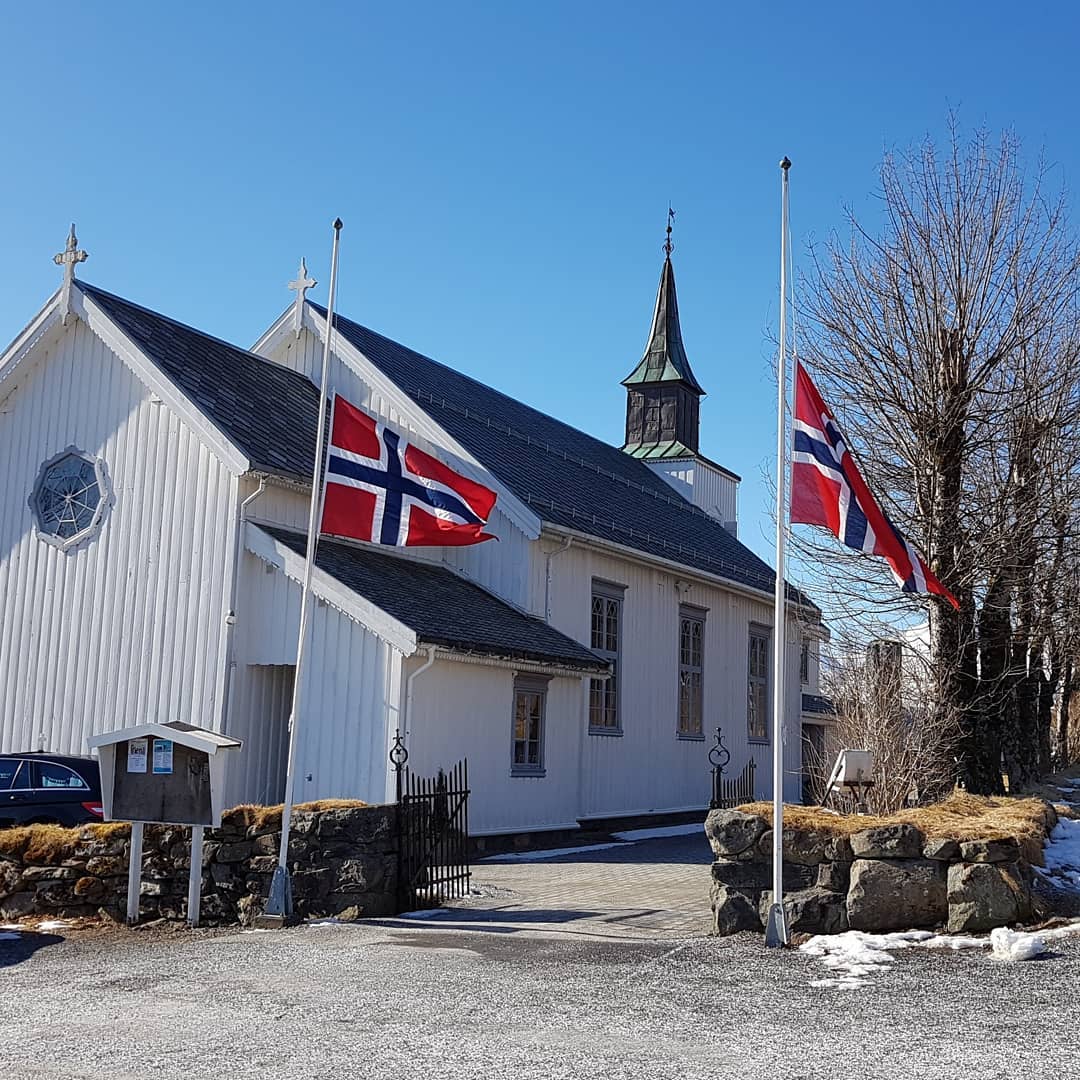 Fræna Begravelsesbyrå Hustadvika Begravelsesbyrå, Hustadvika - 2