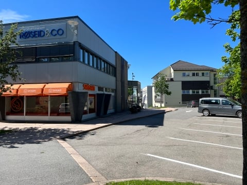 ADVOKATFIRMAET RØSEID, TØNSBERG & KARLSTAD Advokat, Nes - 2